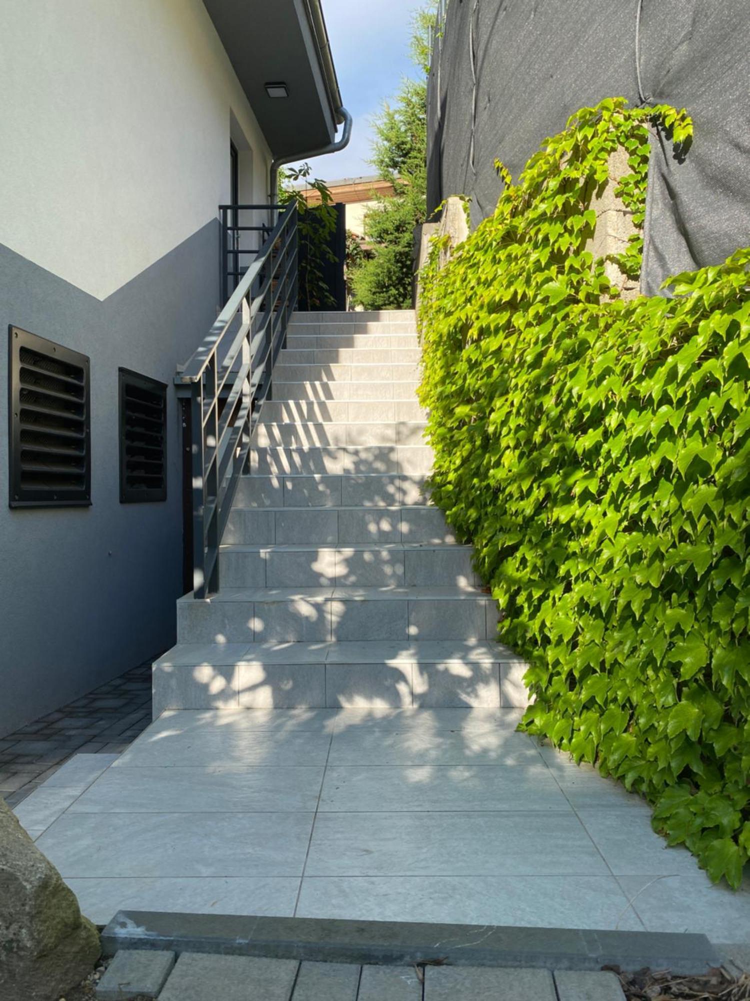 Rosemary Apartment Bratislava Eksteriør bilde